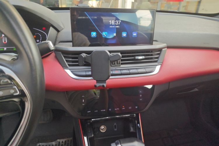 Used Dongfeng Aeolus Yixuan 2021 230T Automatic Dream-Chasing Rider Edition Audio And AC Panel