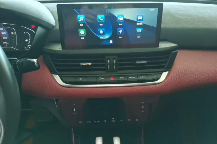 Used Dongfeng Aeolus Yixuan 2021 230T Automatic Zuiying Knight Edition Audio And AC Panel