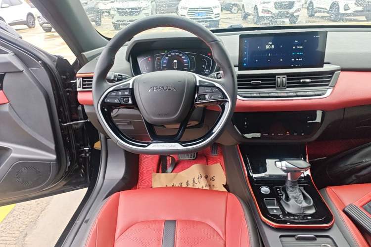 Used Dongfeng Aeolus Yixuan 2021 230T Automatic Dream-Chasing Rider Edition Audio And AC Panel