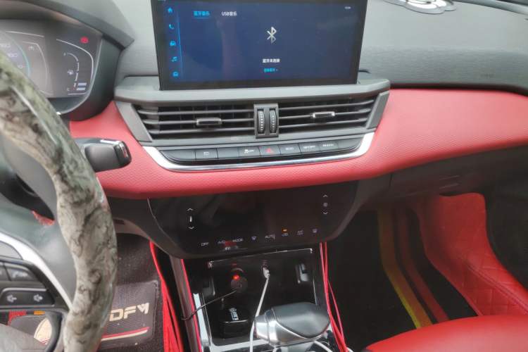 Used Dongfeng Aeolus Yixuan 2021 230T Automatic Dream-Chasing Edition Audio And AC Panel