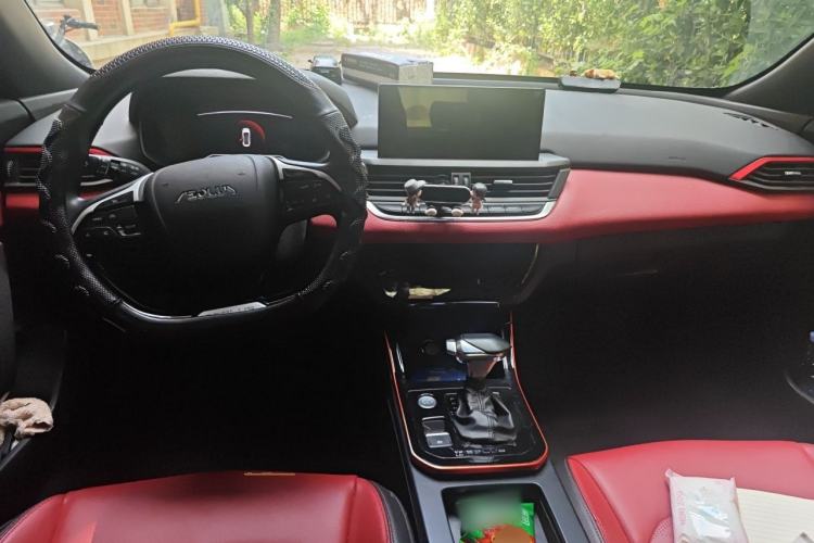 Used Dongfeng Aeolus Yixuan 2021 230T Automatic Zuiying Knight Edition Center Console