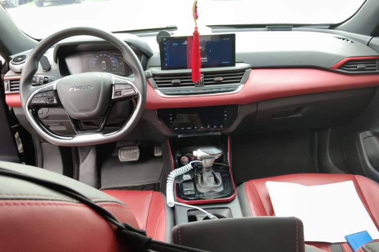 Used Dongfeng Aeolus Yixuan 2021 230T Automatic Hunter Edition Center Console