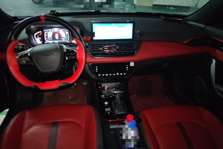 Used Dongfeng Aeolus Yixuan 2021 230T Automatic Hunter Edition Center Console