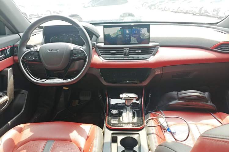 Used Dongfeng Aeolus Yixuan 2021 230T Automatic Hunter Edition Center Console