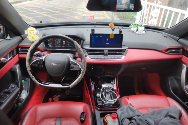 Used Dongfeng Aeolus Yixuan 2021 230T Automatic Dream-Chasing Edition Center Console