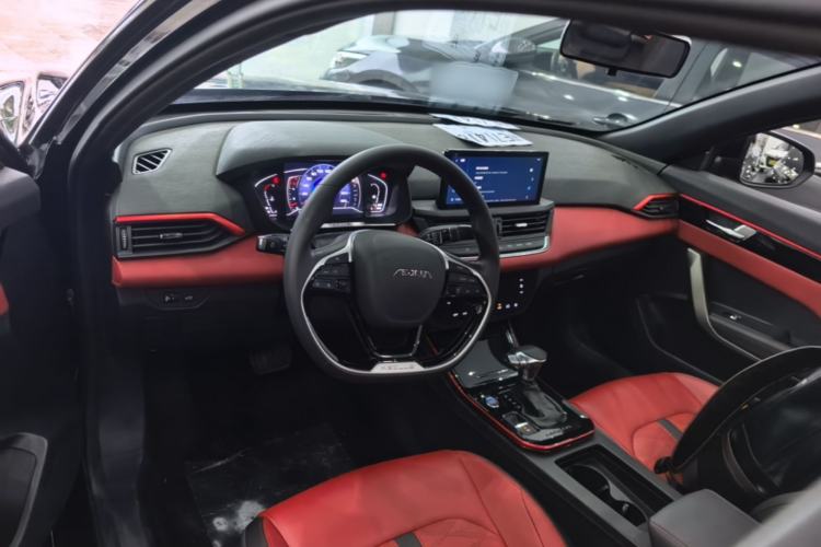Used Dongfeng Aeolus Yixuan 2021 230T Automatic Zuiying Knight Edition Center Console