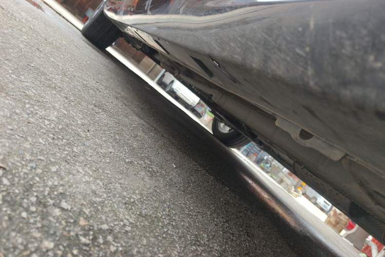 Used Dongfeng Aeolus Yixuan 2021 230T Automatic Zuiying Knight Edition Chassis Front Right