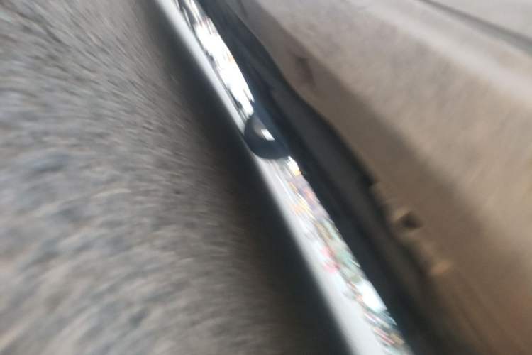 Used Dongfeng Aeolus Yixuan 2021 230T Automatic Chasing Shadow Edition Chassis Front Right