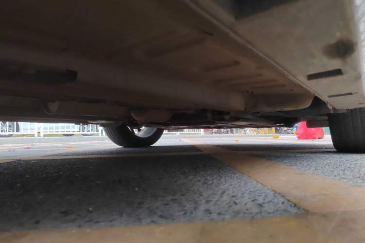 Used Dongfeng Aeolus Yixuan 2021 230T Automatic Dream-Chasing Edition Chassis Front Right