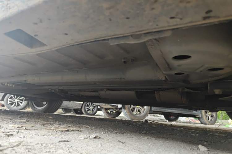 Used Dongfeng Aeolus Yixuan 2021 230T Automatic Zuiying Knight Edition Chassis Front Right