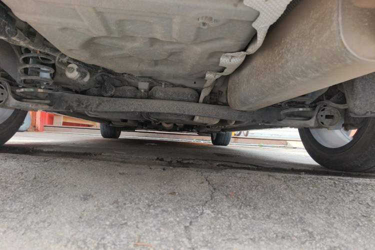 Used Dongfeng Aeolus Yixuan 2021 230T Automatic Zuiying Knight Edition Chassis Rear