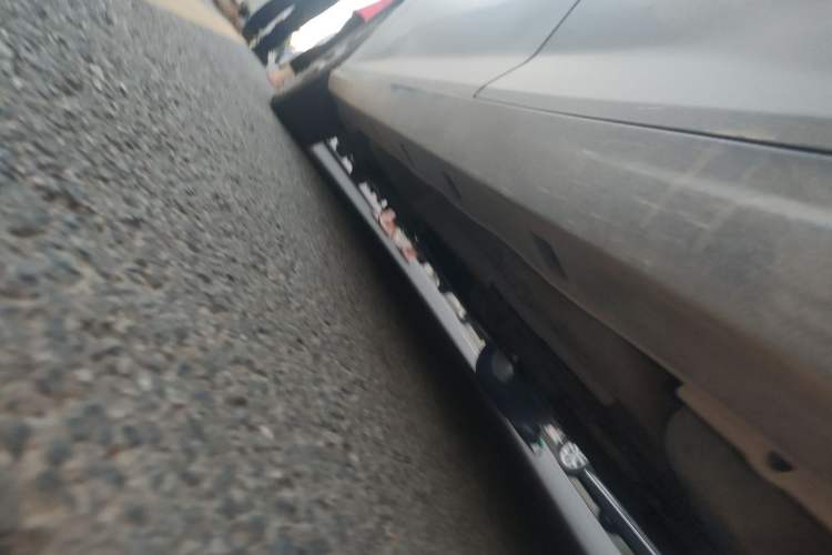Used Dongfeng Aeolus Yixuan 2021 230T Automatic Chasing Shadow Edition Chassis Rear Left