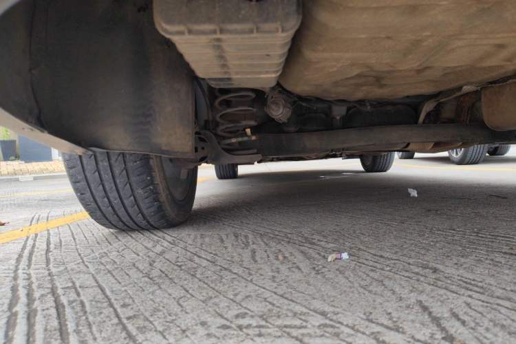 Used Dongfeng Aeolus Yixuan 2021 230T Automatic Zuiying Knight Edition Chassis Rear Left