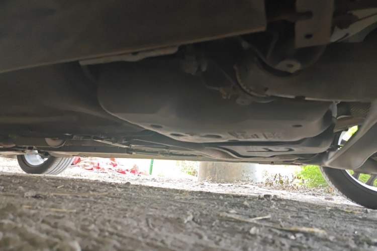 Used Dongfeng Aeolus Yixuan 2021 230T Automatic Zuiying Knight Edition Chassis Rear Left