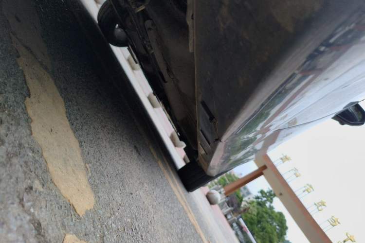Used Dongfeng Aeolus Yixuan 2021 230T Automatic Dream-Chasing Rider Edition Chassis Rear Right