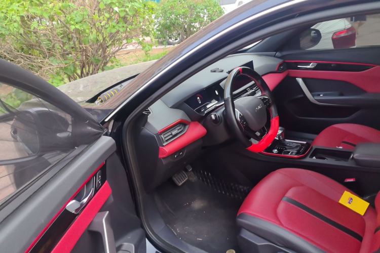 Used Dongfeng Aeolus Yixuan 2021 230T Automatic Zuiying Knight Edition Driver Seat