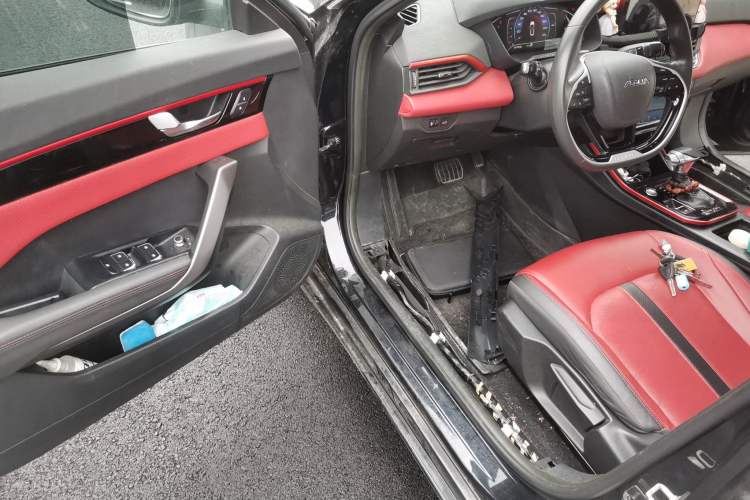 Used Dongfeng Aeolus Yixuan 2021 230T Automatic Glory Edition Driver Seat