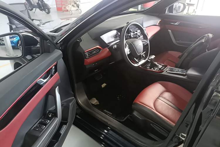 Used Dongfeng Aeolus Yixuan 2021 230T Automatic Zuiying Knight Edition Driver Seat