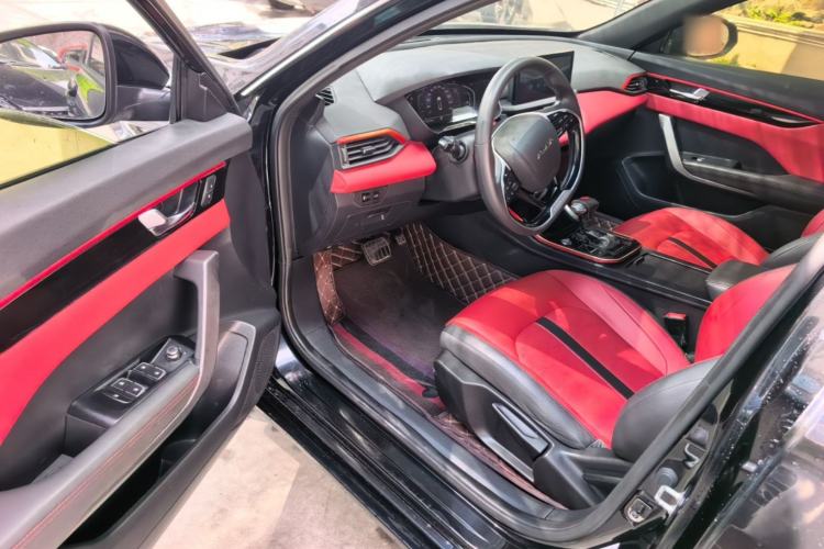 Used Dongfeng Aeolus Yixuan 2021 230T Automatic Zuiying Knight Edition Driver Seat