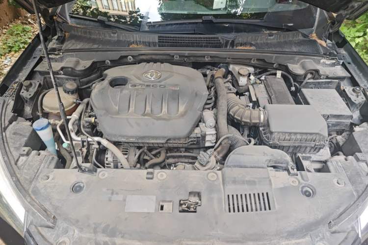 Used Dongfeng Aeolus Yixuan 2021 230T Automatic Zuiying Knight Edition Engine Bay