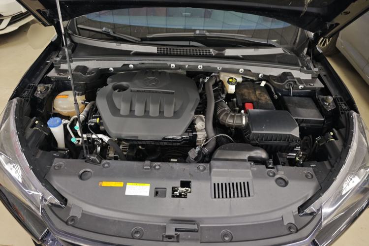 Used Dongfeng Aeolus Yixuan 2021 230T Automatic Hunter Edition Engine Bay