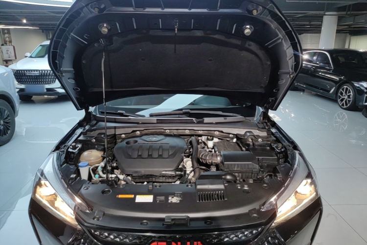 Used Dongfeng Aeolus Yixuan 2021 230T Automatic Zuiying Knight Edition Engine Bay