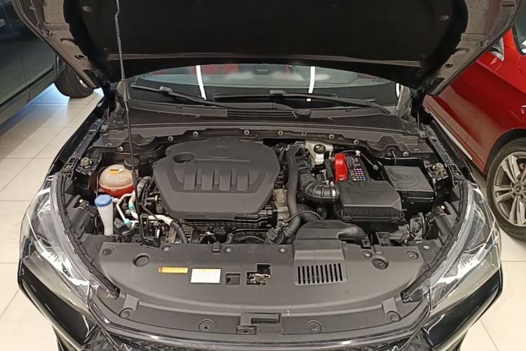 Used Dongfeng Aeolus Yixuan 2021 230T Automatic Hunter Edition Engine Bay