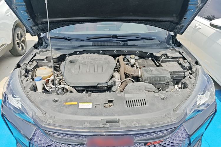 Used Dongfeng Aeolus Yixuan 2021 230T Automatic Hunter Edition Engine Bay
