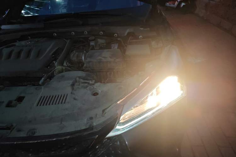 Used Dongfeng Aeolus Yixuan 2021 230T Automatic Zuiying Knight Edition Engine Bay Left