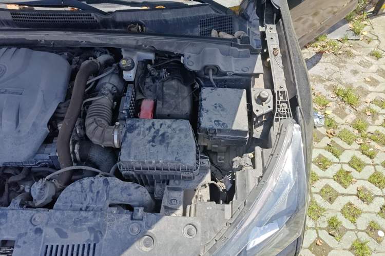 Used Dongfeng Aeolus Yixuan 2021 230T Automatic Hunter Edition Engine Bay Left