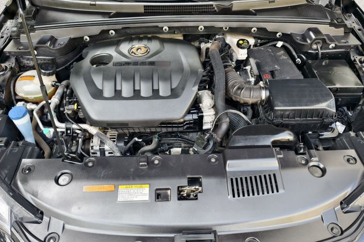 Used Dongfeng Aeolus Yixuan 2021 230T Automatic Zuiying Knight Edition Engine Bay