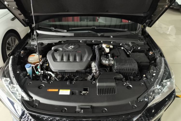 Used Dongfeng Aeolus Yixuan 2021 230T Automatic Dream-Chasing Rider Edition Engine Bay