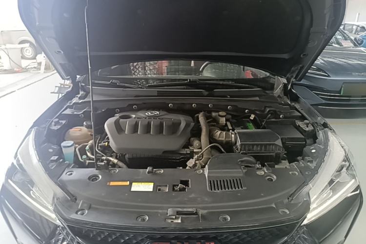 Used Dongfeng Aeolus Yixuan 2021 230T Automatic Zuiying Knight Edition Engine Bay