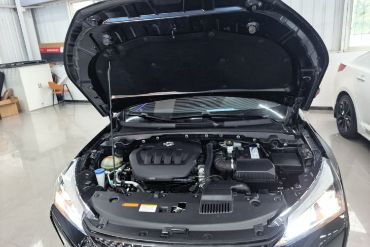 Used Dongfeng Aeolus Yixuan 2021 230T Automatic Zuiying Knight Edition Engine Bay