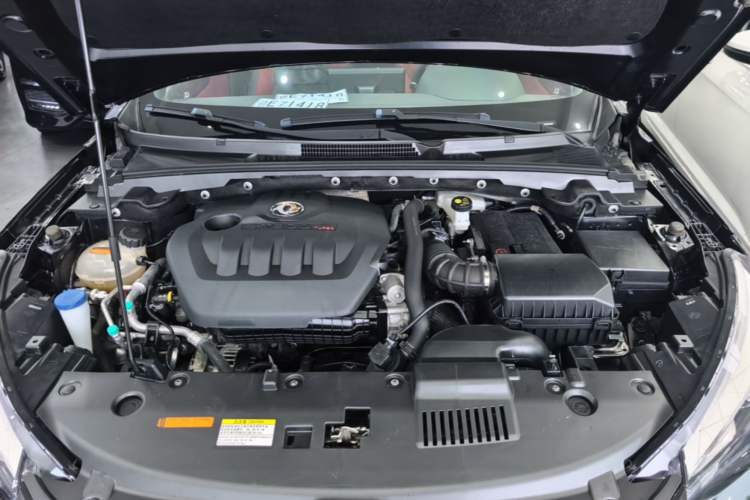 Used Dongfeng Aeolus Yixuan 2021 230T Automatic Zuiying Knight Edition Engine Bay