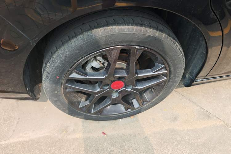 Used Dongfeng Aeolus Yixuan 2021 230T Automatic Hunter Edition Exterior 5