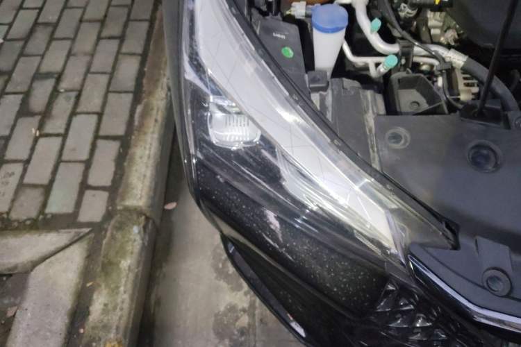 Used Dongfeng Aeolus Yixuan 2021 230T Automatic Zuiying Knight Edition Exterior 6