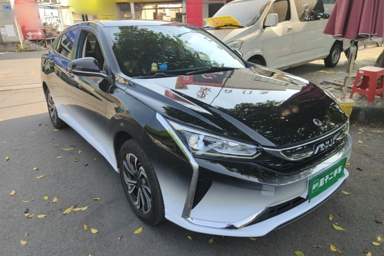 Used Dongfeng Aeolus Yixuan 2021 230T Automatic Glory Edition Front Right 45 Deg