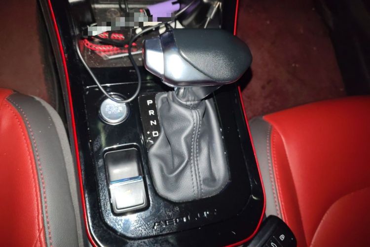Used Dongfeng Aeolus Yixuan 2021 230T Automatic Hunter Edition Gear Lever