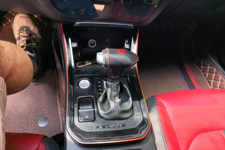 Used Dongfeng Aeolus Yixuan 2021 230T Automatic Zuiying Knight Edition Gear Lever