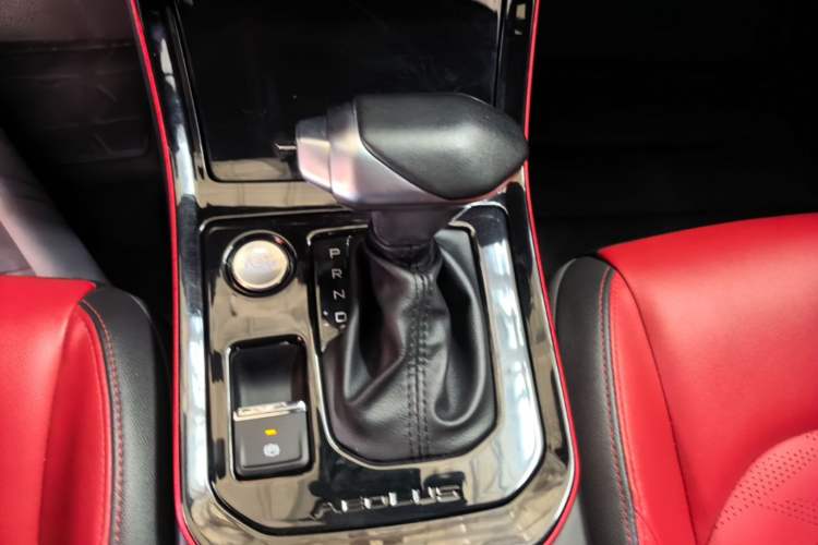Used Dongfeng Aeolus Yixuan 2021 230T Automatic Hunter Edition Gear Lever
