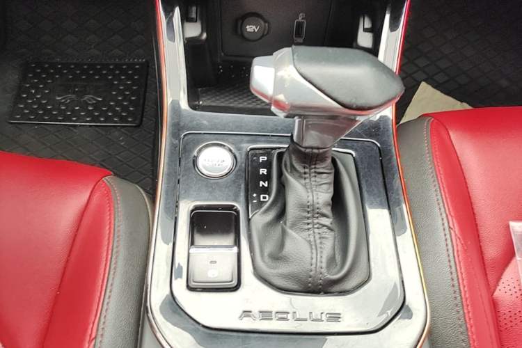Used Dongfeng Aeolus Yixuan 2021 230T Automatic Zuiying Knight Edition Gear Lever