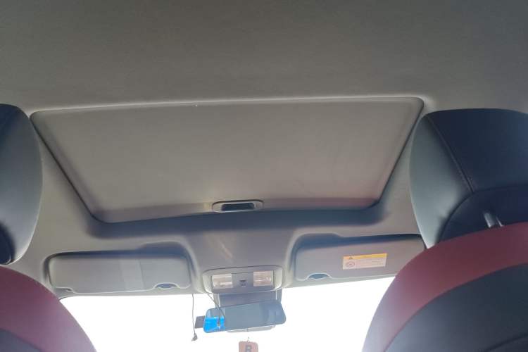 Used Dongfeng Aeolus Yixuan 2021 230T Automatic Hunter Edition Headliner