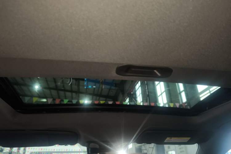 Used Dongfeng Aeolus Yixuan 2021 230T Automatic Dream-Chasing Rider Edition Headliner