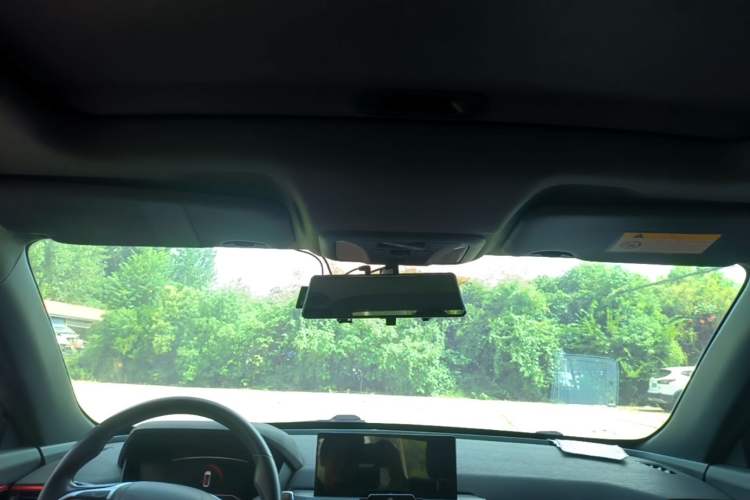 Used Dongfeng Aeolus Yixuan 2021 230T Automatic Zuiying Knight Edition Headliner