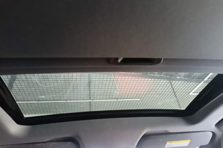 Used Dongfeng Aeolus Yixuan 2021 230T Automatic Zuiying Knight Edition Headliner