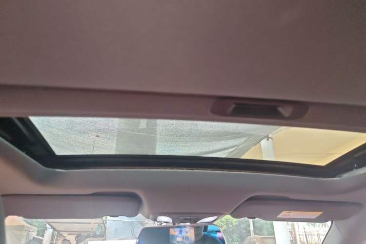 Used Dongfeng Aeolus Yixuan 2021 230T Automatic Zuiying Knight Edition Headliner