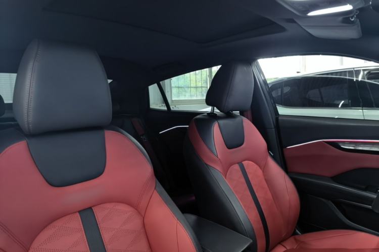 Used Dongfeng Aeolus Yixuan 2021 230T Automatic Zuiying Knight Edition Headliner