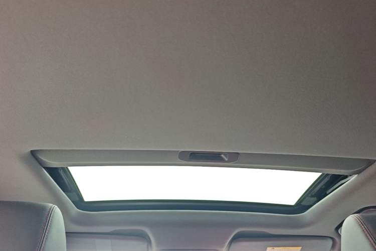 Used Dongfeng Aeolus Yixuan 2021 230T Automatic Hunter Edition Headliner