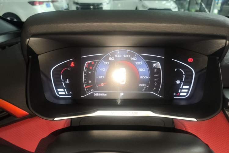 Used Dongfeng Aeolus Yixuan 2021 230T Automatic Dream-Chasing Rider Edition Instrument Cluster